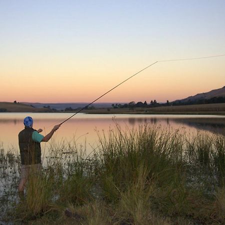 Cayley Mountain Resort Champagne Valley Bagian luar foto