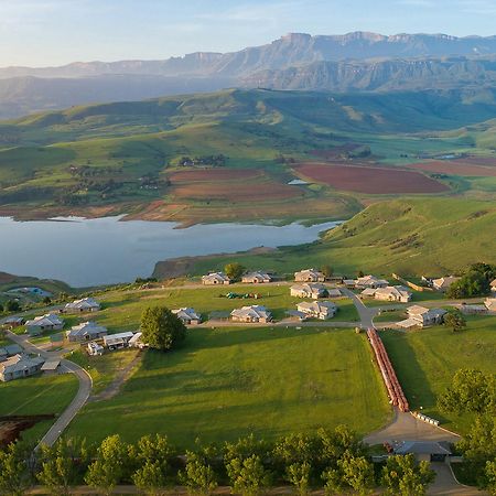 Cayley Mountain Resort Champagne Valley Bagian luar foto