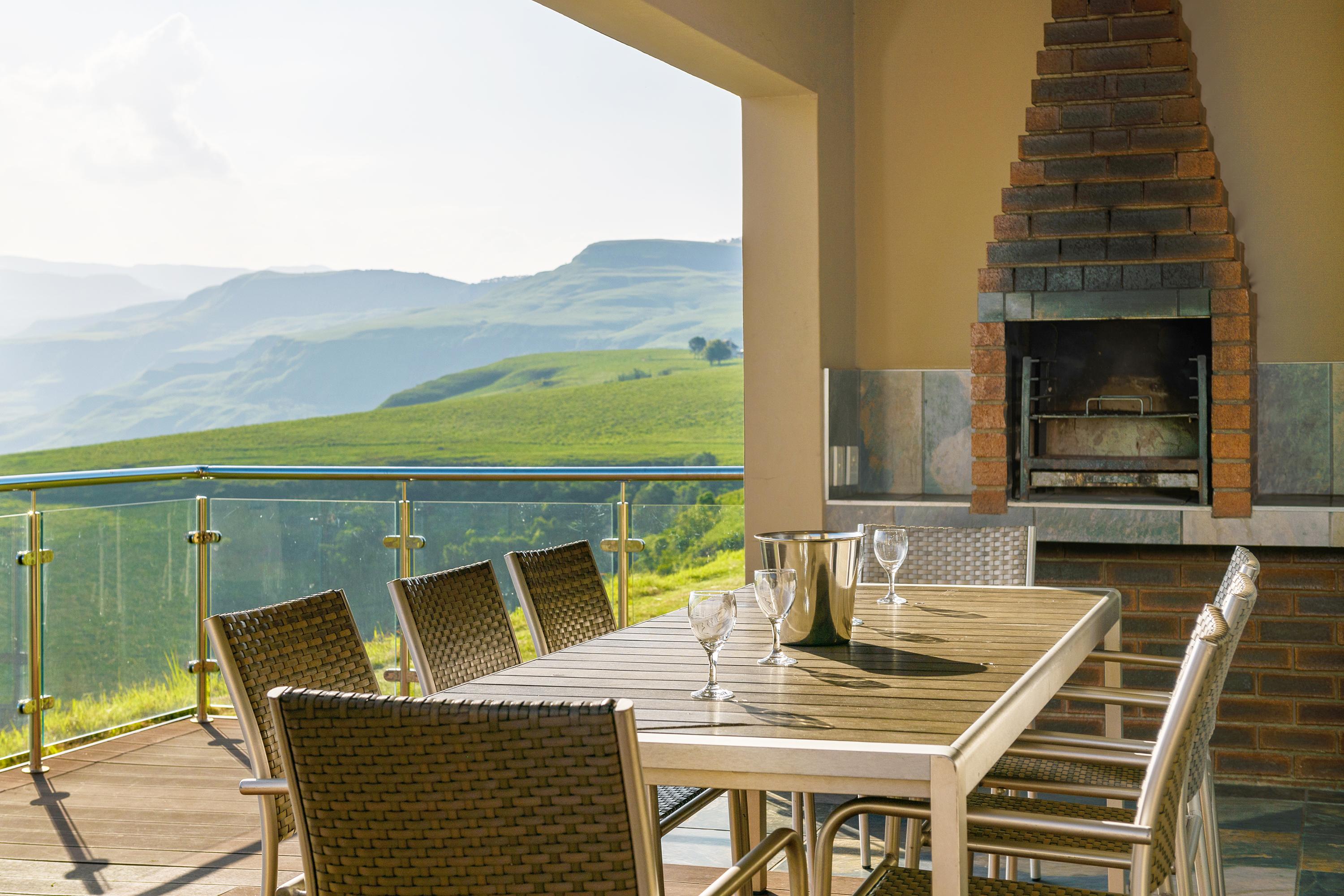 Cayley Mountain Resort Champagne Valley Bagian luar foto