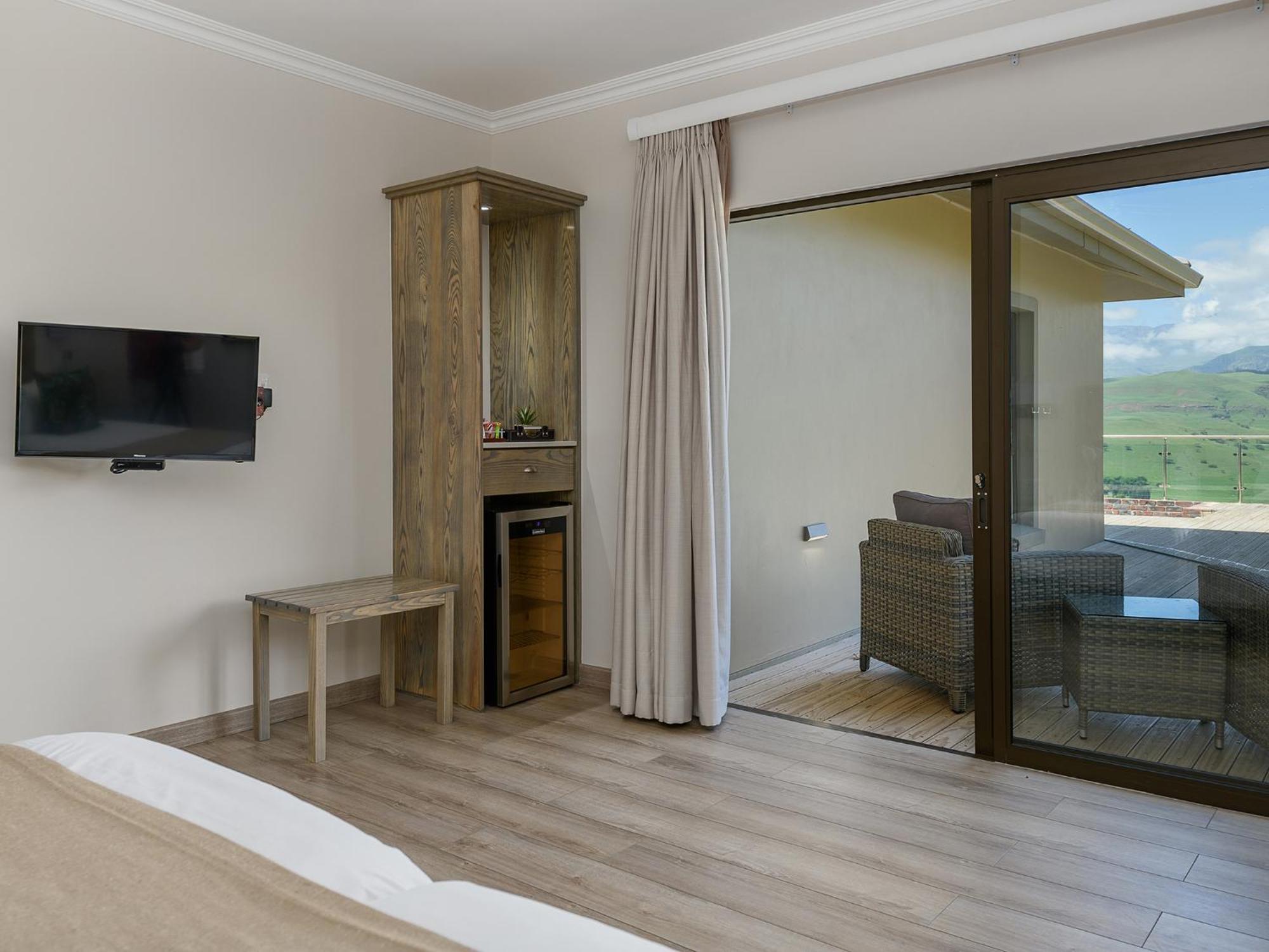 Cayley Mountain Resort Champagne Valley Ruang foto